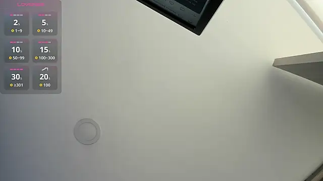 Elaine87  online show from January 5, 2026, 9:18 pm