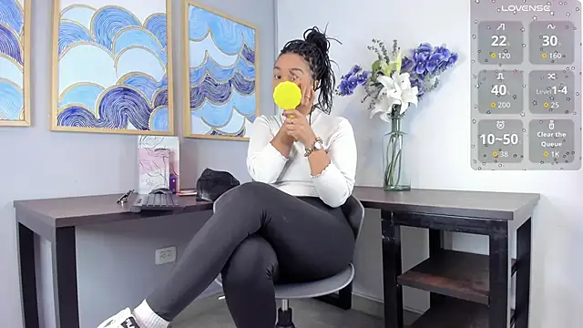 Snapshot of andrea_xoe_ chatting on October 14, 2025, 2:07 pm andrea xoe online show from October 14, 2025, 2:07 pm