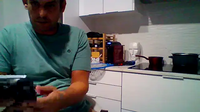 Snapshot of pauunico chatting on October 18, 2025, 7:47 pm pauunico online show from October 18, 2025, 7:47 pm