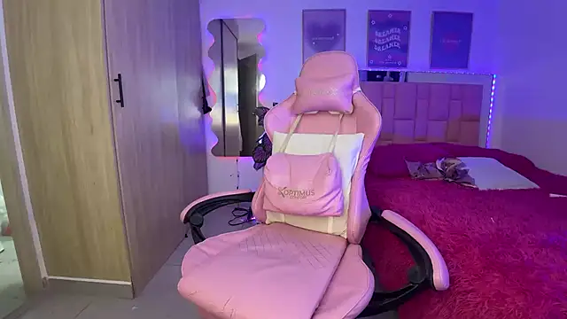 Snapshot of lunesweet chatting on January 8, 2026, 10:23 pm lunesweet online show from January 8, 2026, 10:23 pm