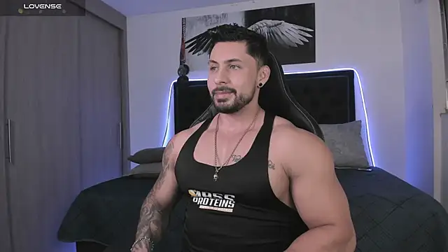 Snapshot of santi_aesthetic chatting on April 11, 2026, 12:37 am santi aesthetic online show from April 11, 2026, 12:37 am