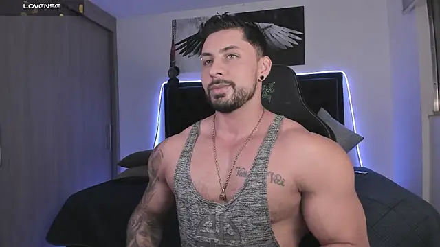 Snapshot of santi_aesthetic chatting on April 11, 2026, 11:31 pm santi aesthetic online show from April 11, 2026, 11:31 pm