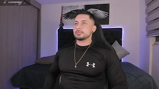 Snapshot of santi_aesthetic chatting on May 7, 2026, 3:01 am santi aesthetic online show from May 7, 2026, 3:01 am