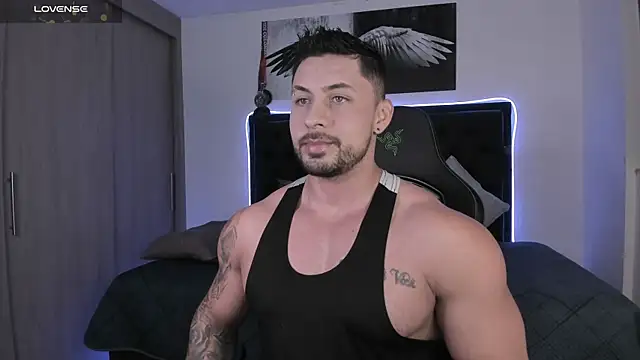 Snapshot of santi_aesthetic chatting on May 11, 2026, 3:34 am santi aesthetic online show from May 11, 2026, 3:34 am