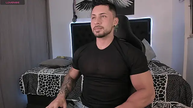 Snapshot of santi_aesthetic chatting on May 30, 2026, 5:26 am santi aesthetic online show from May 30, 2026, 5:26 am