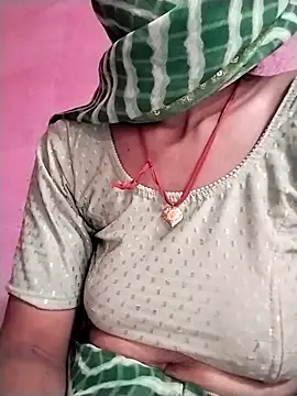 Snapshot of Soniy-Maax chatting on March 4, 2026, 7:58 am Soniy-Maax online show from March 4, 2026, 7:58 am