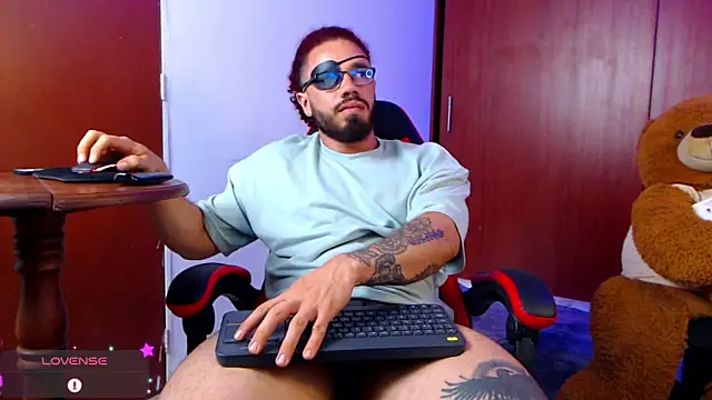 Snapshot of pirata_fitness chatting on September 18, 2025, 9:06 pm pirata fitness online show from September 18, 2025, 9:06 pm