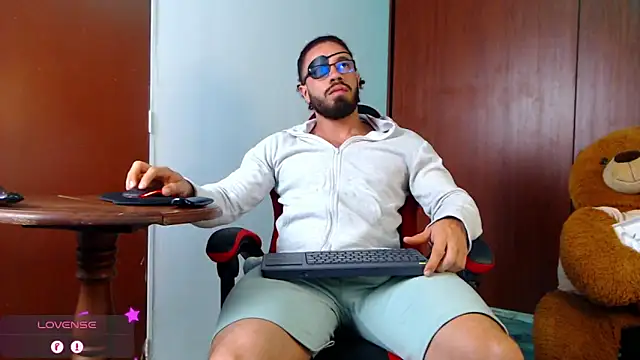 Snapshot of pirata_fitness chatting on September 21, 2025, 9:55 am pirata fitness online show from September 21, 2025, 9:55 am