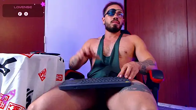 Snapshot of pirata_fitness chatting on November 11, 2025, 10:04 am pirata fitness online show from November 11, 2025, 10:04 am