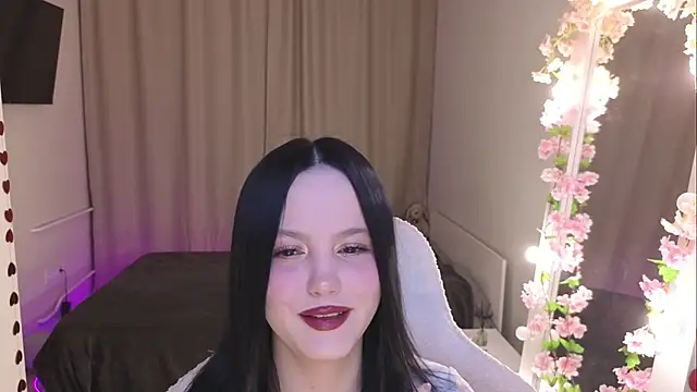 Betty  Davvis online show from March 3, 2026, 3:07 pm