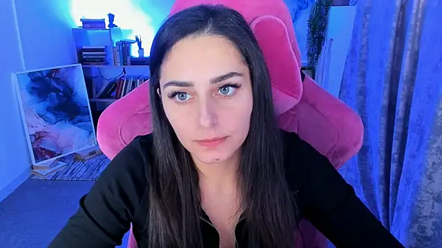 ValeriiMills online show from October 27, 2025, 2:43 pm