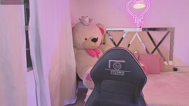 Snapshot of saaya_tay chatting on February 25, 2026, 3:16 am saaya tay online show from February 25, 2026, 3:16 am