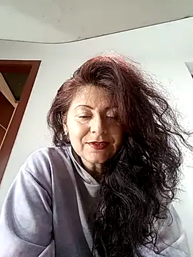 Snapshot of lunadicty chatting on November 6, 2025, 11:37 pm lunadicty online show from November 6, 2025, 11:37 pm