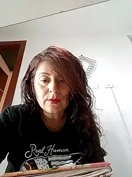 Snapshot of lunadicty chatting on November 26, 2025, 11:06 pm lunadicty online show from November 26, 2025, 11:06 pm