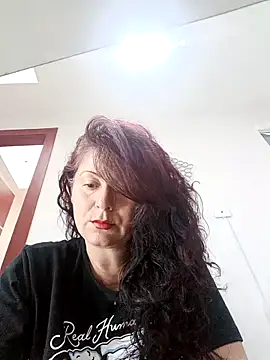 Snapshot of lunadicty chatting on November 30, 2025, 8:13 pm lunadicty online show from November 30, 2025, 8:13 pm