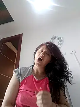 Snapshot of lunadicty chatting on December 17, 2025, 1:33 am lunadicty online show from December 17, 2025, 1:33 am