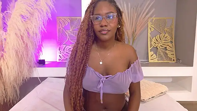 Snapshot of RachelStonne chatting on December 22, 2025, 12:57 pm RachelStonne online show from December 22, 2025, 12:57 pm