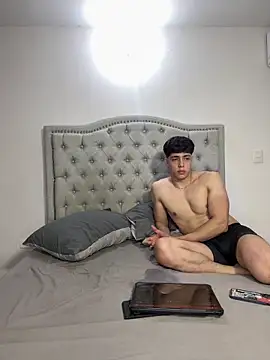 Snapshot of valentinoblush chatting on April 18, 2026, 9:26 pm valentinoblush online show from April 18, 2026, 9:26 pm