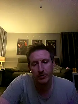 Snapshot of Tommyglasgow1983 chatting on October 22, 2025, 4:13 am Tommyglasgow1983 online show from October 22, 2025, 4:13 am