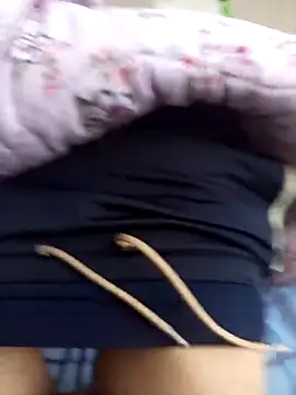 Snapshot of leona633 chatting on November 9, 2025, 12:36 pm leona633 online show from November 9, 2025, 12:36 pm