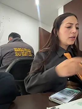 Snapshot of MELODY__06 chatting on October 16, 2025, 12:39 pm MELODY 06 online show from October 16, 2025, 12:39 pm