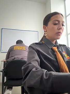 Snapshot of MELODY__06 chatting on November 2, 2025, 1:46 pm MELODY 06 online show from November 2, 2025, 1:46 pm