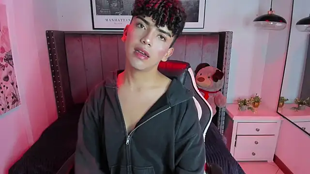 Snapshot of Niick_Twink chatting on September 18, 2025, 5:04 pm Niick Twink online show from September 18, 2025, 5:04 pm
