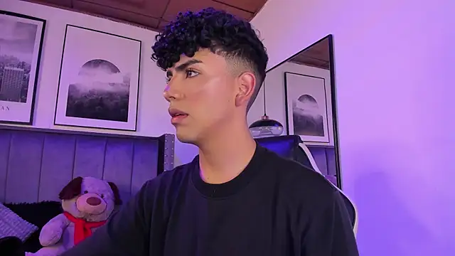 Snapshot of Niick_Twink chatting on September 29, 2025, 8:02 pm Niick Twink online show from September 29, 2025, 8:02 pm