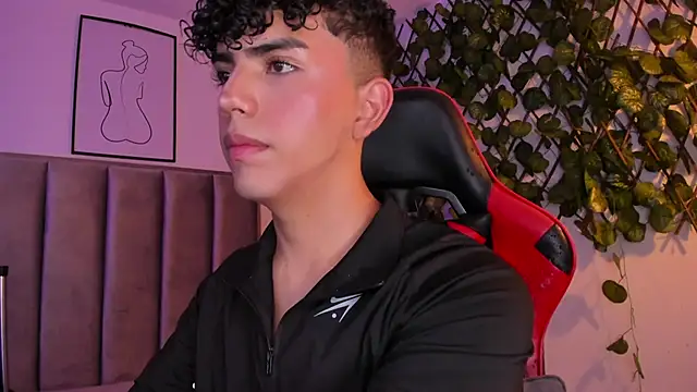 Snapshot of Niick_Twink chatting on October 1, 2025, 3:12 am Niick Twink online show from October 1, 2025, 3:12 am