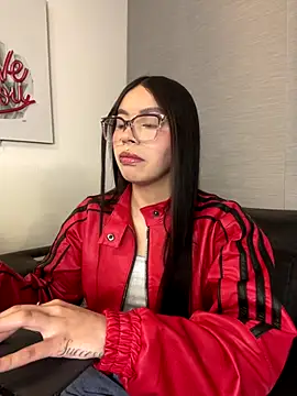 Cristina pinkk online show from December 2, 2025, 12:49 am