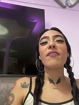 SamanthaAdele online show from November 15, 2025, 2:46 pm