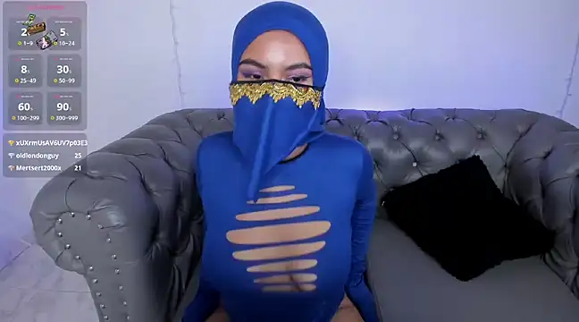 Snapshot of kylie_soraya chatting on March 23, 2025, 12:04 am kylie soraya online show from March 23, 2025, 12:04 am