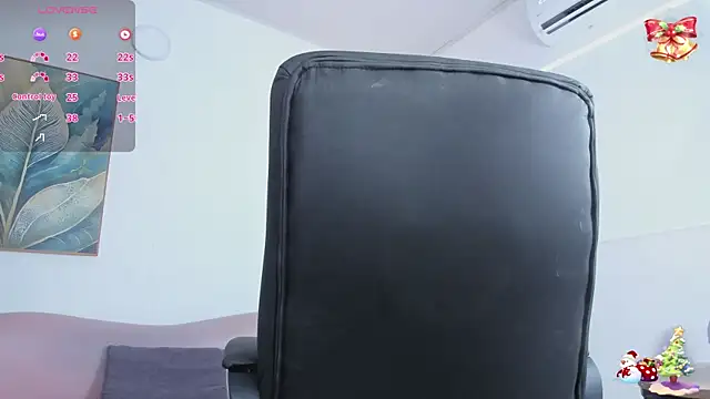 Snapshot of kylie_soraya chatting on December 18, 2025, 5:08 pm kylie soraya online show from December 18, 2025, 5:08 pm