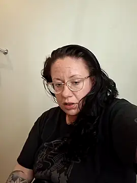 Snapshot of kinkikatie69 chatting on February 16, 2026, 12:45 pm kinkikatie69 online show from February 16, 2026, 12:45 pm