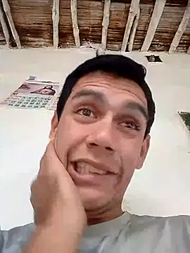 Snapshot of Lunailuminada chatting on October 11, 2025, 9:24 pm Lunailuminada online show from October 11, 2025, 9:24 pm