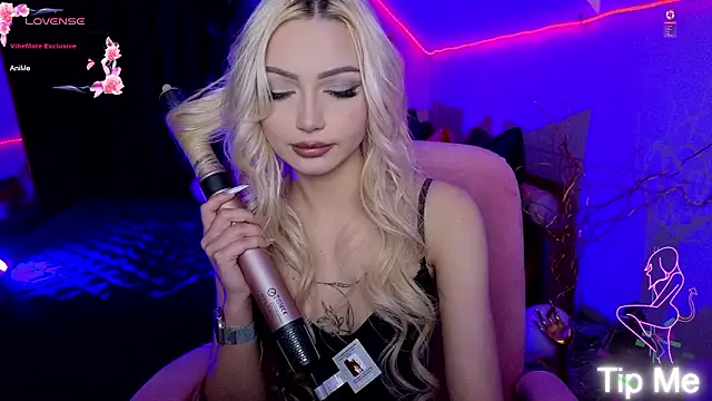 Snapshot of LinaLirian chatting on January 31, 2026, 7:45 pm LinaLirian online show from January 31, 2026, 7:45 pm