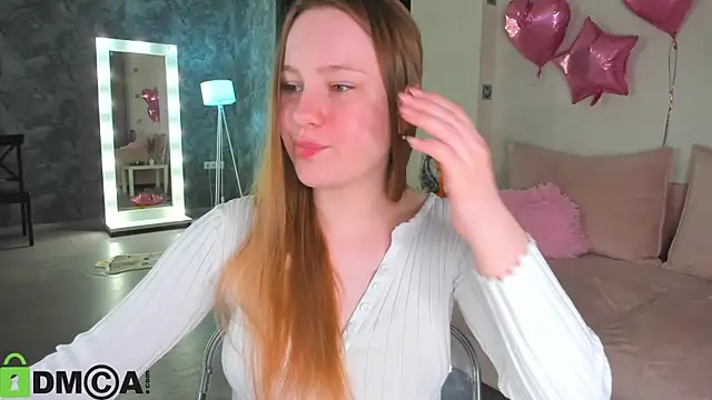 Candy Cansew online show from May 15, 2026, 11:01 pm