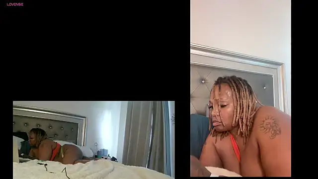 RoyalQueen2u online show from May 14, 2026, 6:04 pm