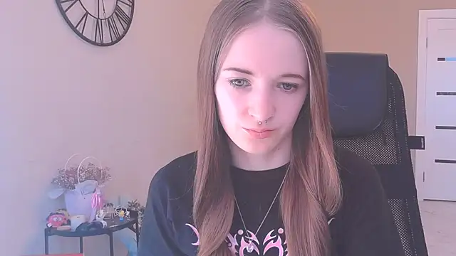 Snapshot of KateKayer chatting on September 14, 2025, 8:35 am KateKayer online show from September 14, 2025, 8:35 am