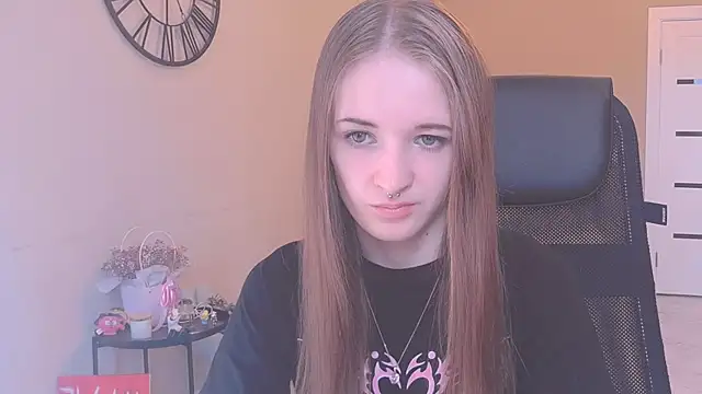 Snapshot of KateKayer chatting on September 17, 2025, 8:38 am KateKayer online show from September 17, 2025, 8:38 am