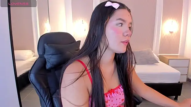 Snapshot of malu_03x chatting on October 22, 2025, 2:34 am malu 03x online show from October 22, 2025, 2:34 am