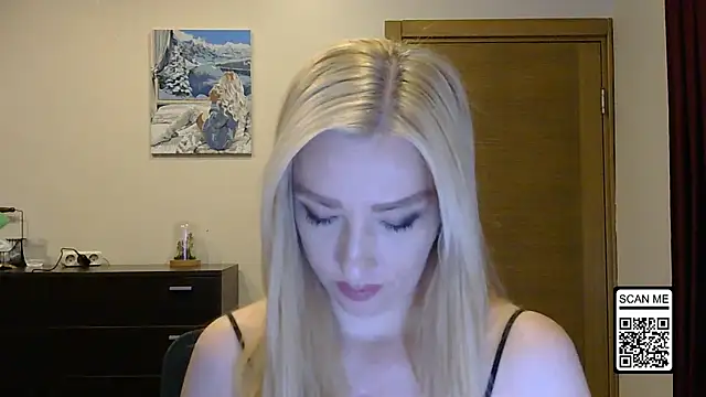 Snapshot of Wild_Silk_Desire chatting on September 18, 2025, 1:13 pm Wild Silk Desire online show from September 18, 2025, 1:13 pm