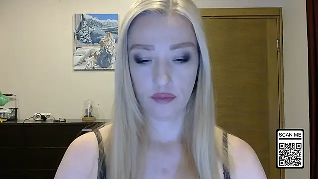 Snapshot of Wild_Silk_Desire chatting on September 19, 2025, 12:50 pm Wild Silk Desire online show from September 19, 2025, 12:50 pm