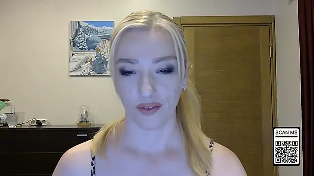 Snapshot of Wild_Silk_Desire chatting on September 20, 2025, 1:01 pm Wild Silk Desire online show from September 20, 2025, 1:01 pm