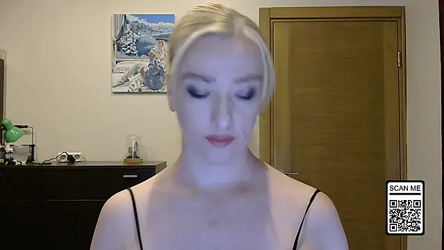 Snapshot of Wild_Silk_Desire chatting on September 21, 2025, 12:51 pm Wild Silk Desire online show from September 21, 2025, 12:51 pm