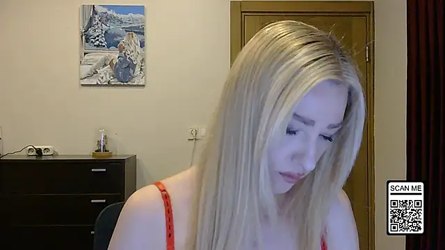 Snapshot of Wild_Silk_Desire chatting on September 26, 2025, 1:04 pm Wild Silk Desire online show from September 26, 2025, 1:04 pm