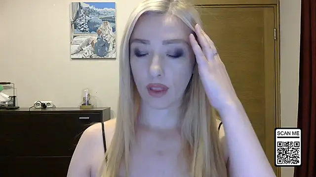 Snapshot of Wild_Silk_Desire chatting on September 28, 2025, 12:54 pm Wild Silk Desire online show from September 28, 2025, 12:54 pm