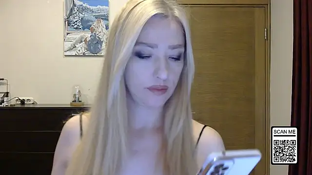 Snapshot of Wild_Silk_Desire chatting on October 4, 2025, 1:09 pm Wild Silk Desire online show from October 4, 2025, 1:09 pm