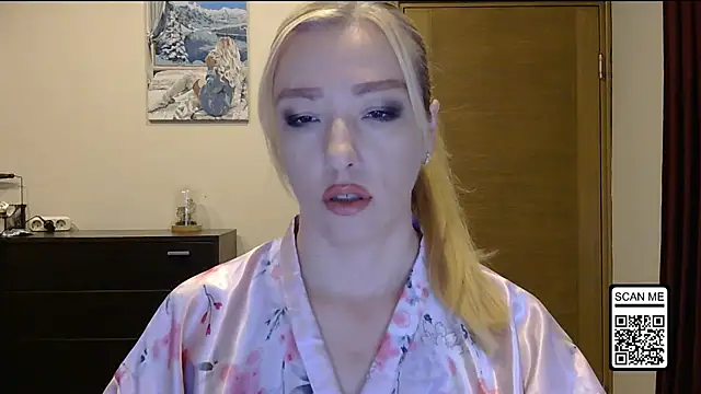 Snapshot of Wild_Silk_Desire chatting on October 11, 2025, 1:42 pm Wild Silk Desire online show from October 11, 2025, 1:42 pm