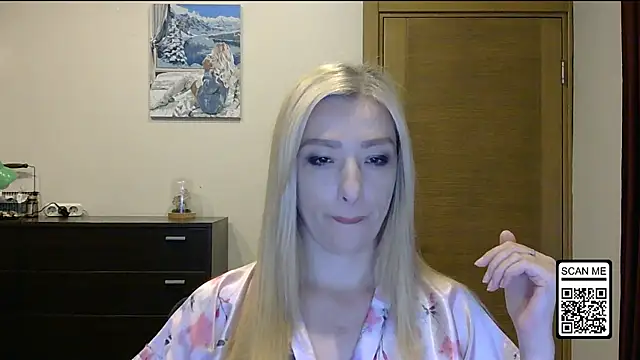 Snapshot of Wild_Silk_Desire chatting on October 18, 2025, 2:07 pm Wild Silk Desire online show from October 18, 2025, 2:07 pm